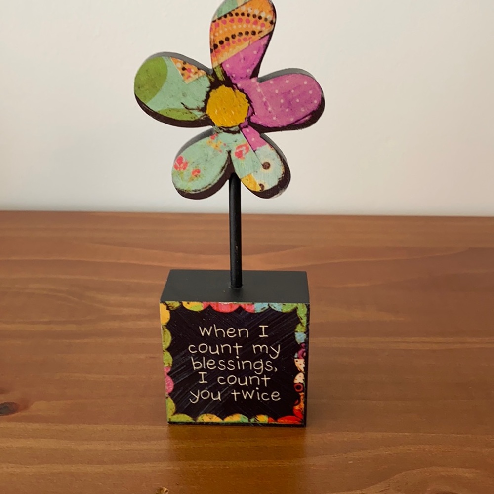 Flower figurine “When I count my blessings I ...